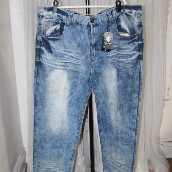 Rocawear Classic Fit Denim.  Sz 50/34 - Picture 1 of 6